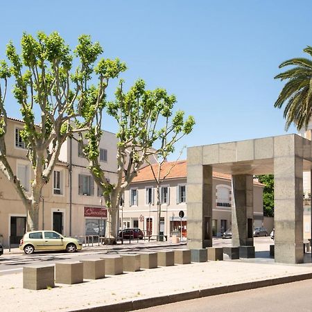 Domus Titus Spacieux T2 Proche De La Gare Nîmes Exterior photo